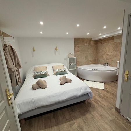 La Ptite Suite De Julie Epernay Luaran gambar
