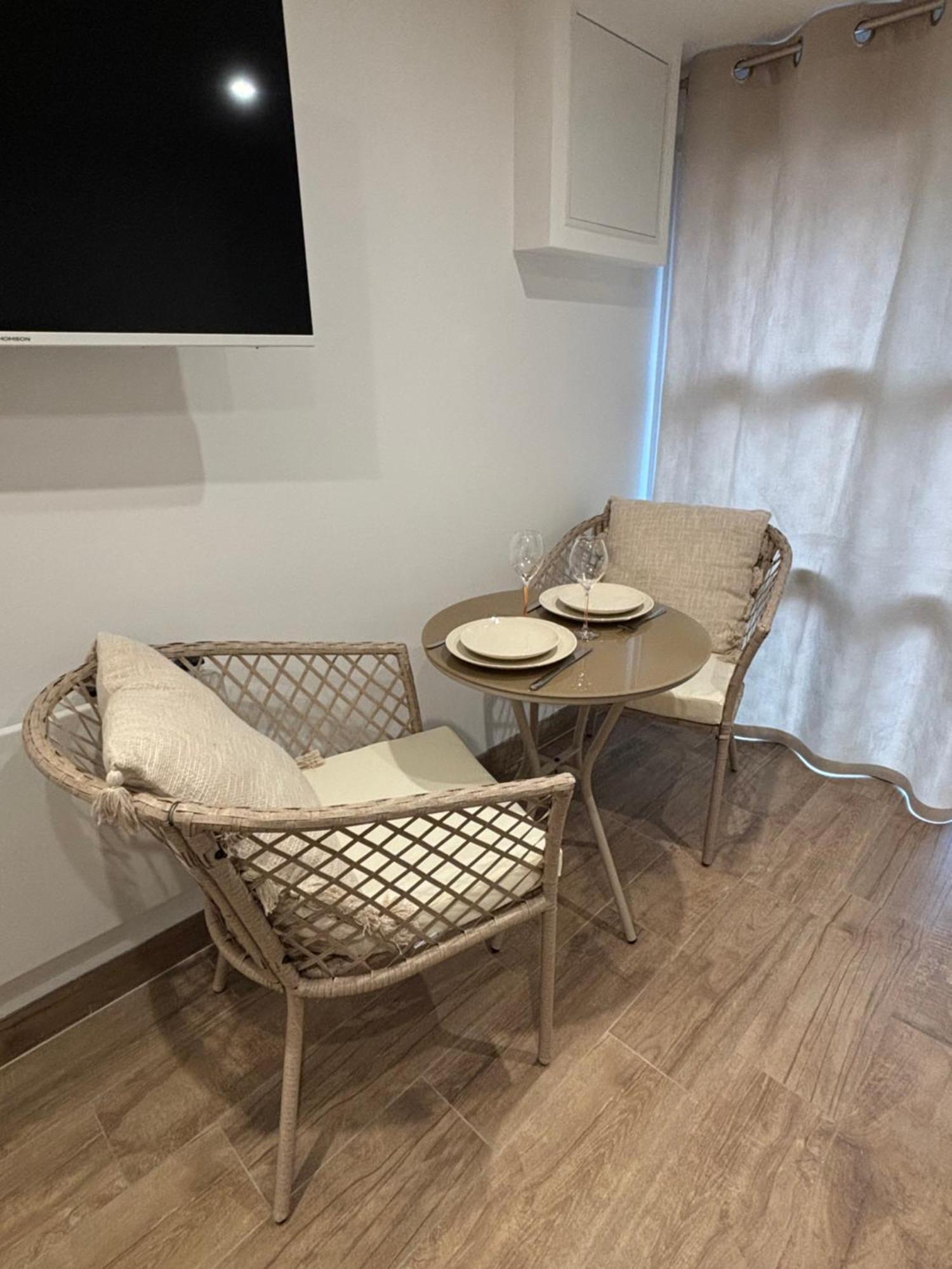 La Ptite Suite De Julie Epernay Luaran gambar